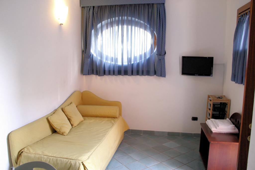 Hotel Locanda Dei Trecento Sapri Habitación foto